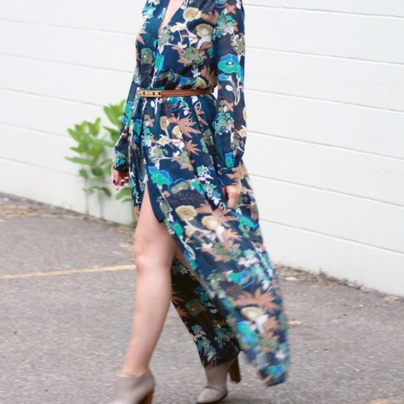 ❌SOLD❌H&M conscious long sleeve chiffon maxi Boho dress semi-sheer with belt - Picture 2 of 10